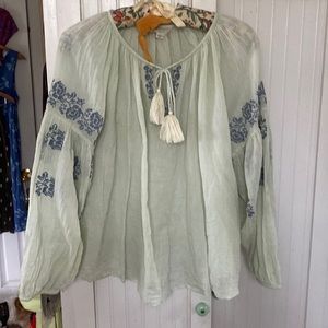 Everbloom Embroidered Gauze Peasant Blouse w Leg of Mutton Sleeves, Small